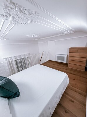 1 bedroom, desk, iron/ironing board, free WiFi