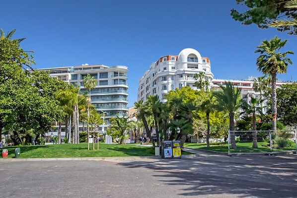 Exterior - 7 Croisette - Apartment 601 (Cannes)