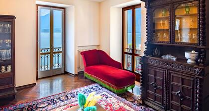 Elegant Holiday Home with Lake Como View, Wi-Fi and Air Conditioning