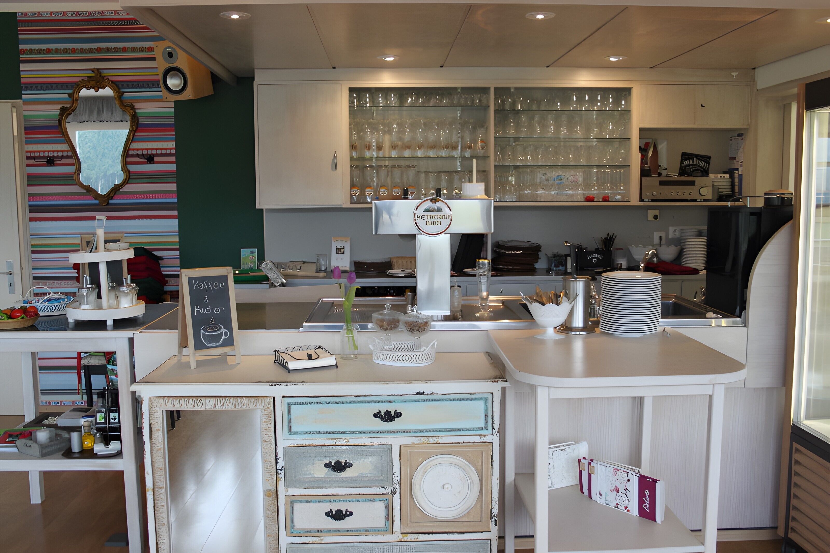 Refrigerador, horno, placa de cocina, lavavajillas