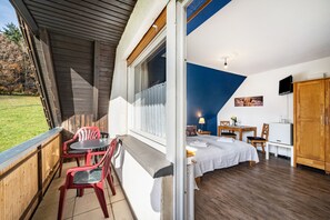1 chambre, fer et planche à repasser, Wi-Fi, draps fournis