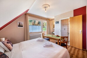 1 makuuhuone, silitysrauta/-lauta, Wi-Fi, vuodevaatteet