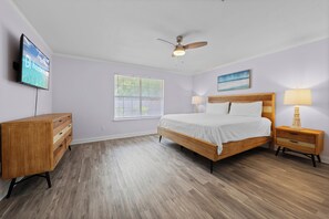 Signature House, 3 Bedrooms, Non Smoking, Patio | Individually decorated, individually furnished, desk, laptop workspace - Tranquil Haven | Pet Friendly (Pensacola)