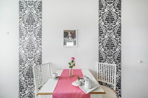 تناول الطعام