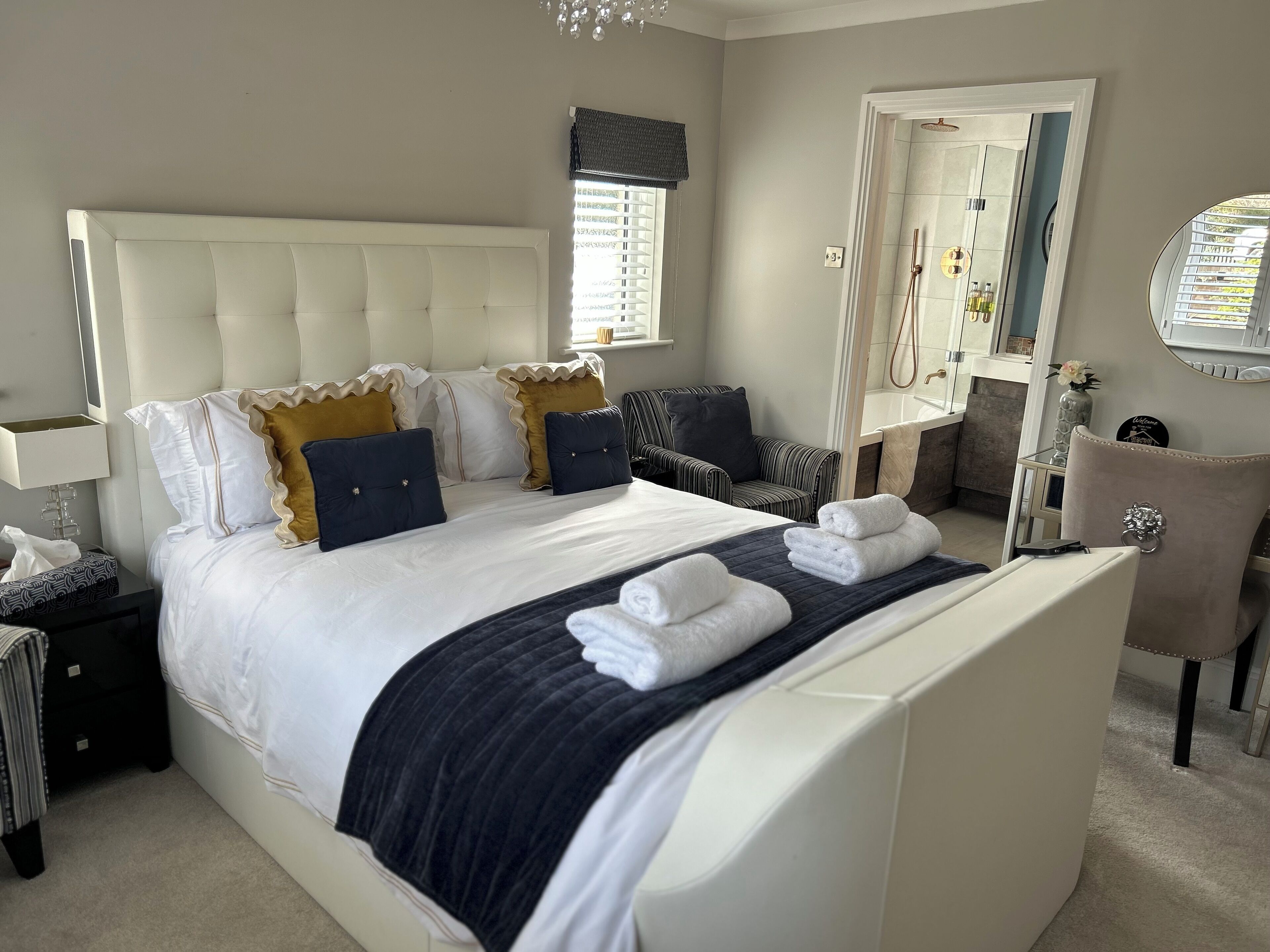 King Room | Premium bedding, individually decorated, individually furnished, desk