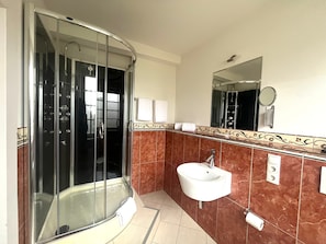 Bathroom - Karolingerhof (Kröv)