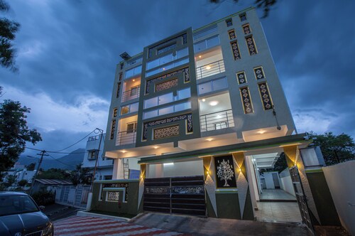 Luxury Service Apartment Near IshaYoga Coimbatore. Beautiful Mountien View Rooms