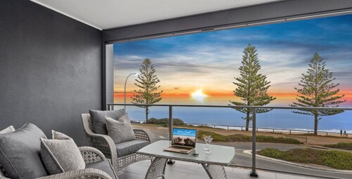 Splendour by the Sea by Wine Coast Holidays