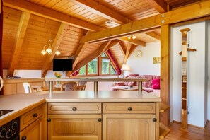 Interior - Holiday Apartment 'Weiherblick' with Lake View, Balcony and Wi-Fi (Hornberg)