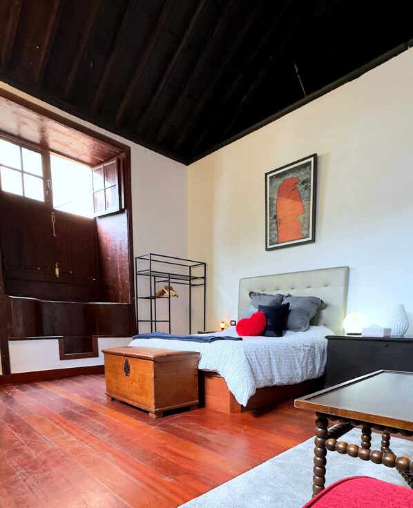 1 bedroom, iron/ironing board, Internet, bed sheets