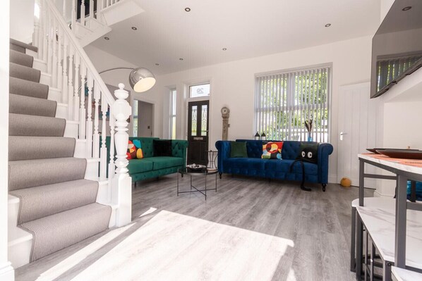 Interior - Stylish 3 Bed House close to City Centre (Jesmond)