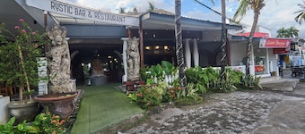 Attara Hostel Senggigi