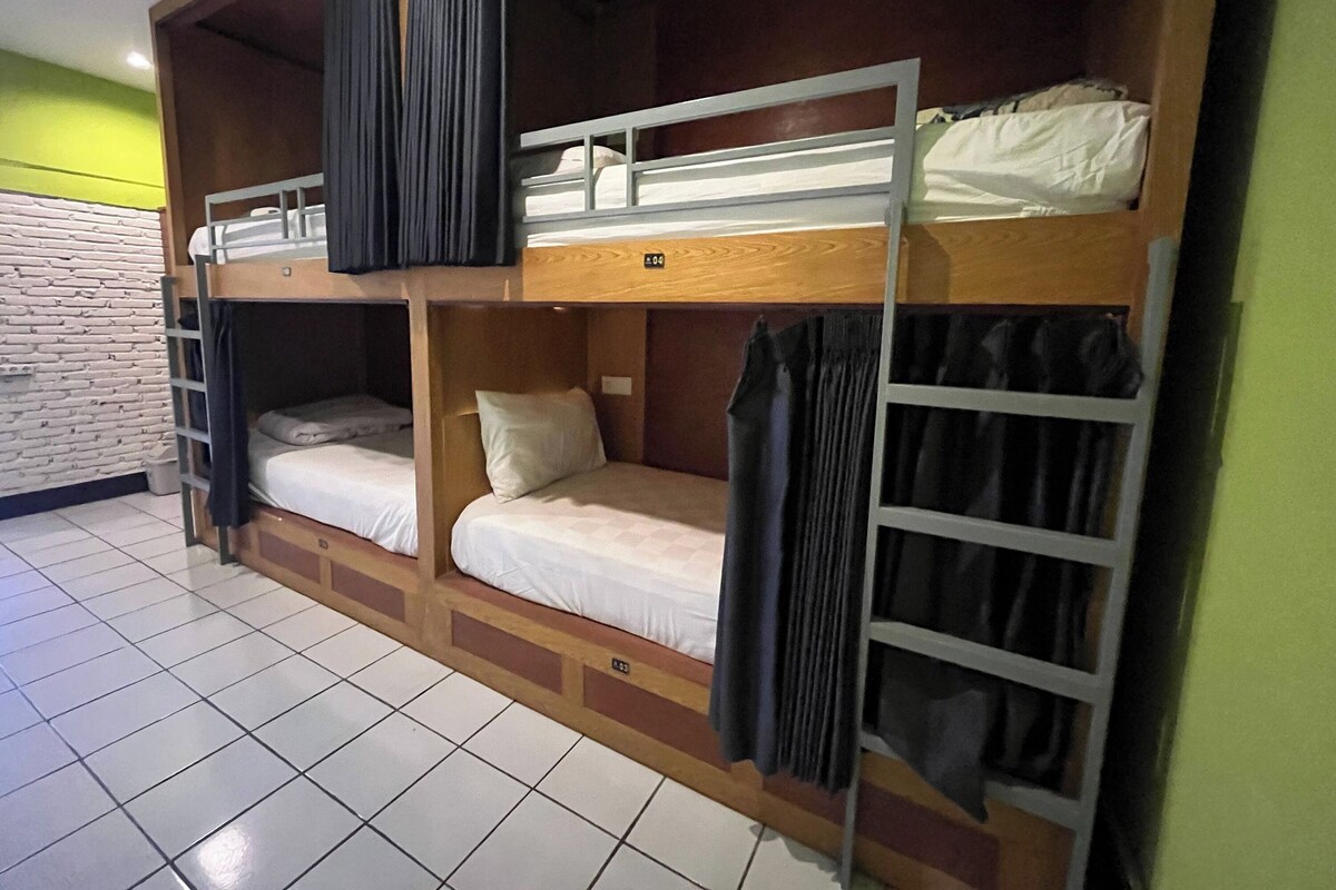 4 Beds Mixed Dormitory | Wifi gratis 