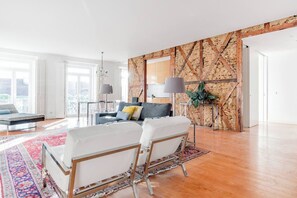 하우스 | 거실 공간 | 평면 TV