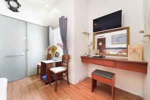 Free WiFi, bed sheets - Collection O Eva Hotel District 8 Near Ben Thanh Market (Ho Chi Minh City)