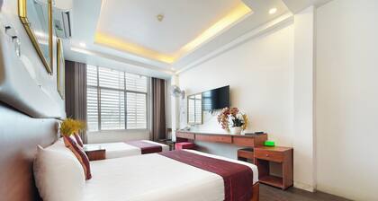 Collection O Eva Hotel District 8 Near Ben Thanh Market