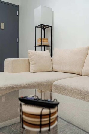 Interior - 3. Lux 1BR–Prime Location: Fishtown & Center City! (Philadelphia)