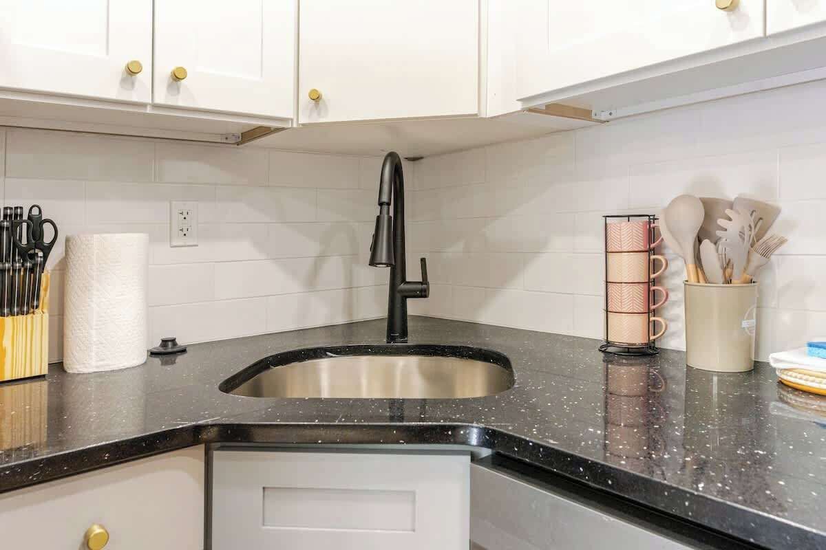 淋浴设施、吹风机、毛巾