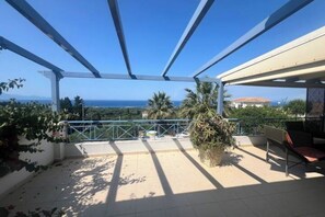 Terrace/patio - Family villa Keshi - not far from Tsilivi beach (Tragaki)