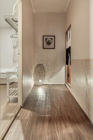 Interior - Hill Side B&B (Yuchi)