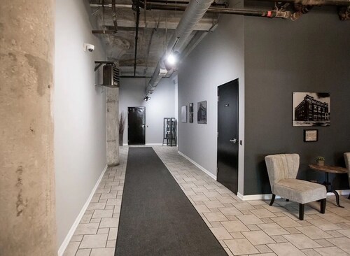 2-bedroom condo in perfect Chicago with WiFi, AC. Start your getaway