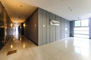 Quầy tiếp tân