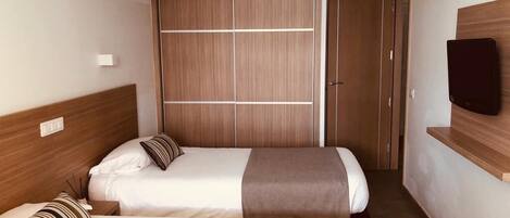 Habitación Confort con 2 camas individuales | Wifi gratis