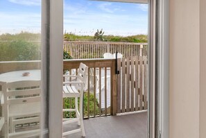 Interior - Direct Ocean Front 2BR w/ Pool (Nags Head)