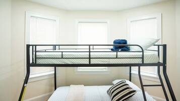 3 Schlafzimmer, kostenloses WLAN, Bettwäsche, Rollstuhlgeeignet