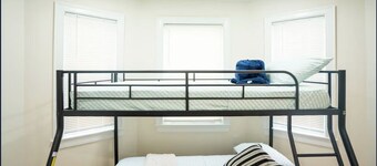80/3 Boston - 3BR Cozy Apt near Dorchester Center
