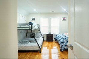 3 habitaciones, wifi gratis, ropa de cama y acceso para silla de ruedas 