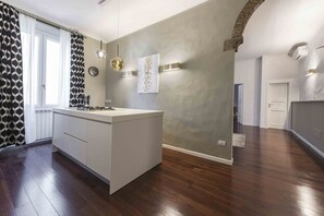Interior - Florence Central Suite 1 by MMega (Florence)