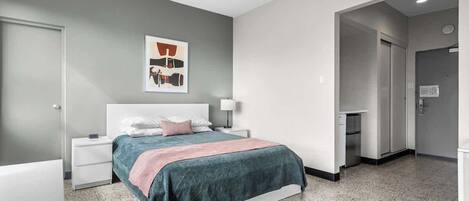 1 chambre, fer et planche à repasser, lit parapluie, Wi-Fi gratuit