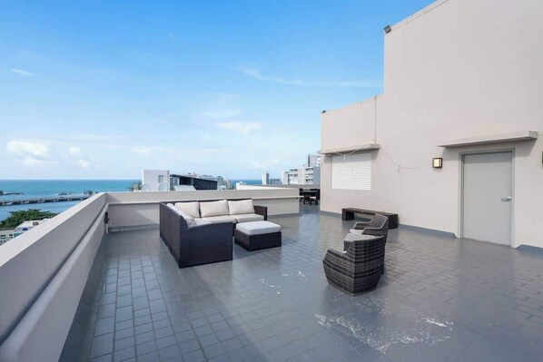 Property grounds - Free Breakfast | Near La Placita | Free Parking (San Juan)