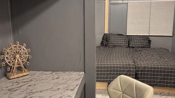 1 bedroom, WiFi, bed sheets