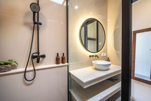 Bathroom - Calmaan Villa By Betterplace (Seminyak)
