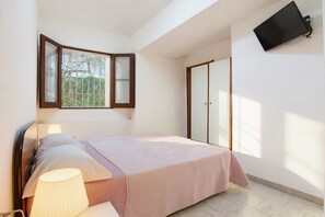 WiFi - Studio 'Sabbia D'oro 101' with Shared Pool and Wi-Fi (Scialara)
