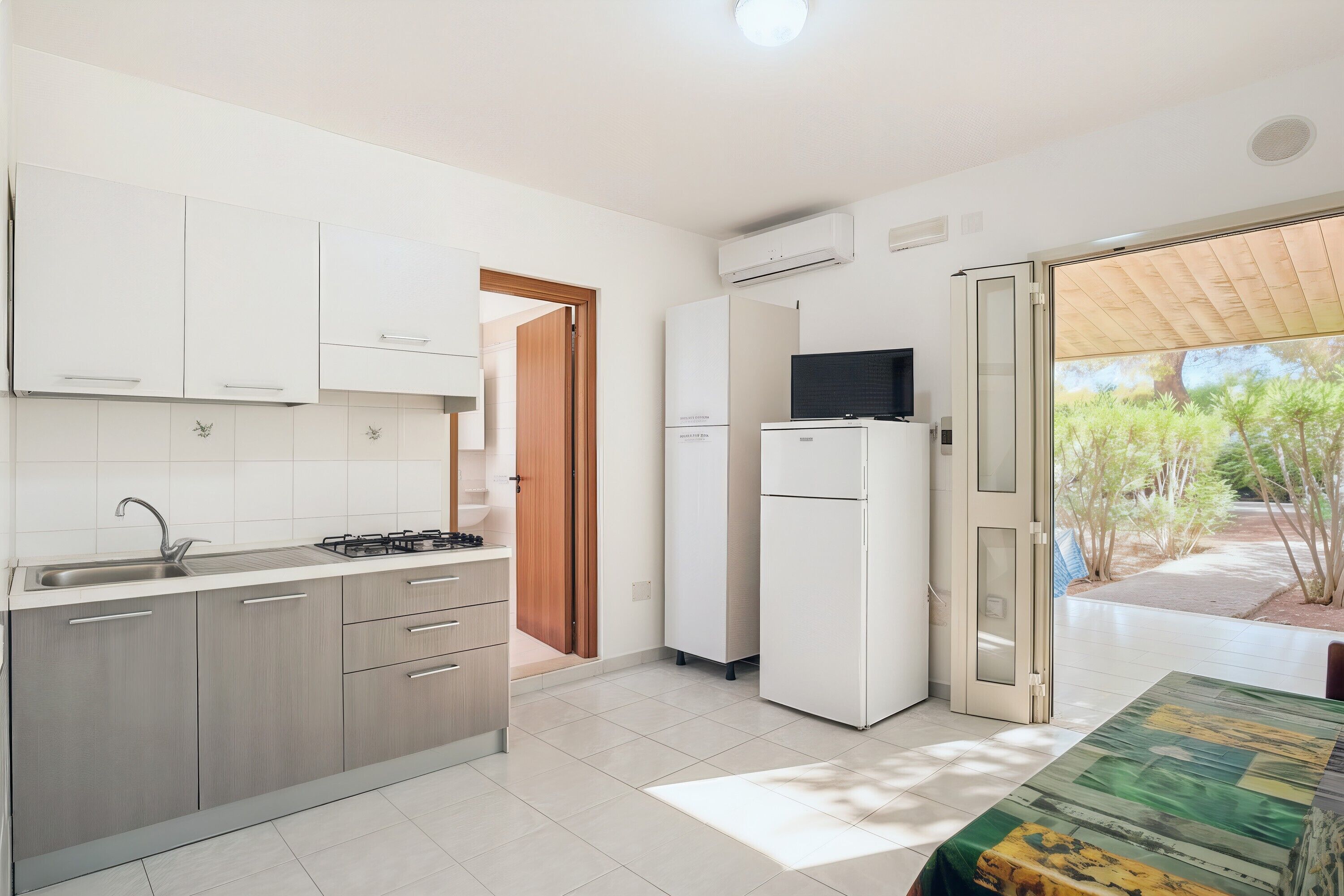 Réfrigérateur, plaque de cuisson