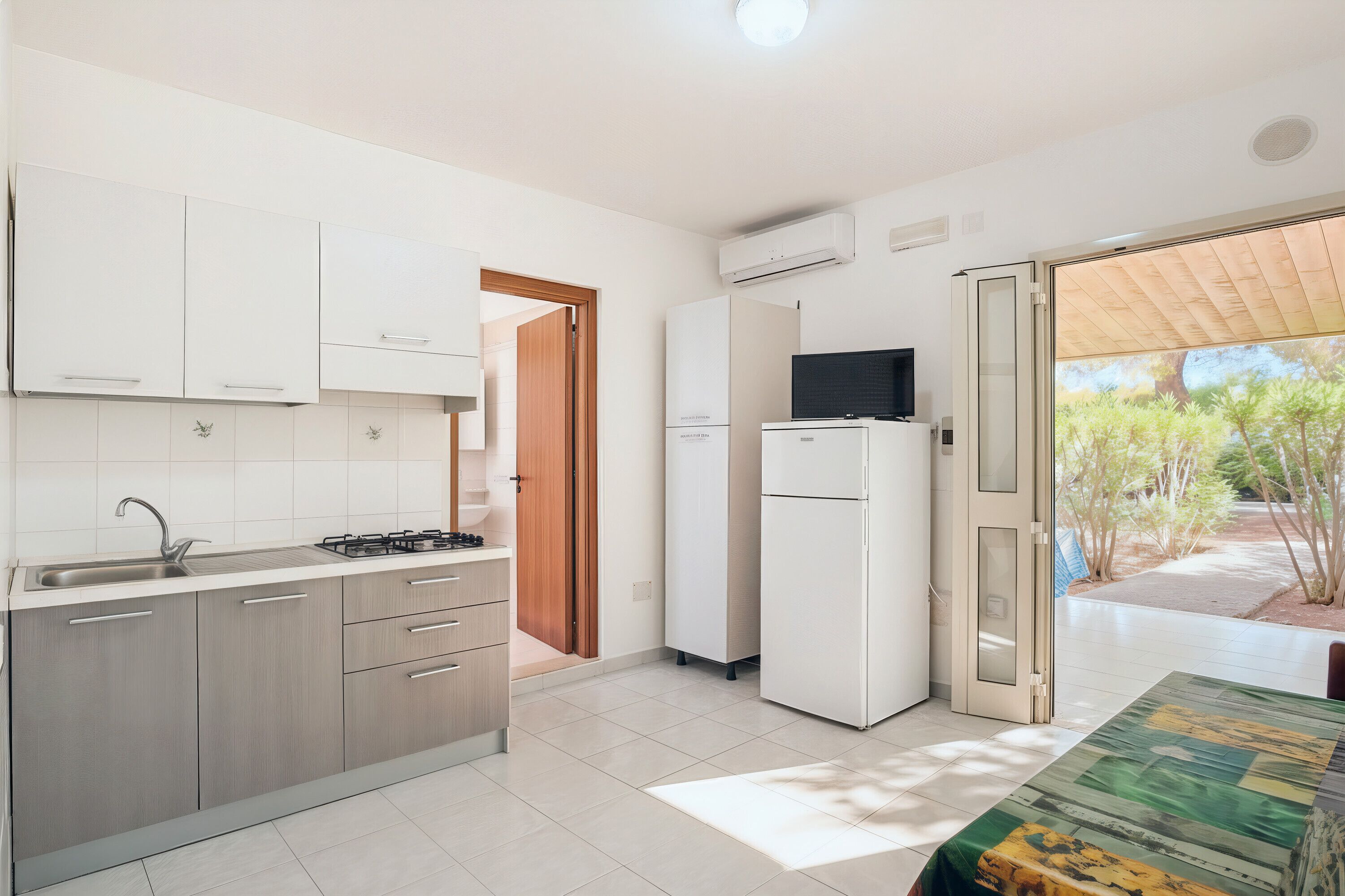 Réfrigérateur, plaque de cuisson