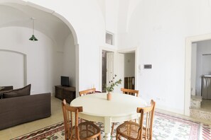 Apartment, 1 Queen Bed with Sofa bed, City View | Dining room - Terrazza Teleo by Wonderful Italy (Ostuni)