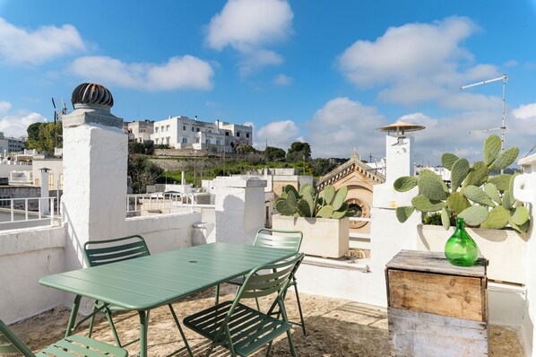 Apartment, 1 Queen Bed with Sofa bed, City View | Terrace/patio