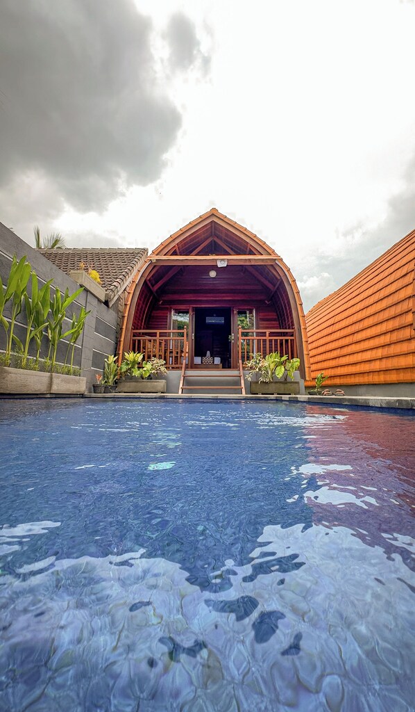 Chambre Double, cuisine, vue cour intérieure | Vue sur le jardin