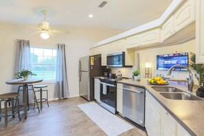 Fridge, microwave, oven, stovetop - Salty Tide Getaway | Nightlife, Pool, Play, Beach (Palm Harbor)