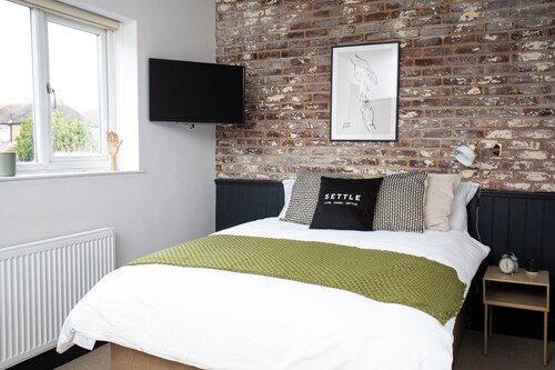 Settle in Southampton - Self Check in Rooms & Studios - Room 1