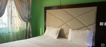 Cozy Haven in Douala's Heart