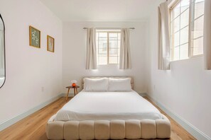 1 Schlafzimmer, Bügeleisen/Bügelbrett, Bettwäsche