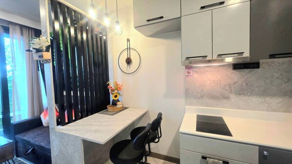 Shared Dormitory, 1 Bedroom, Accessible, Balcony | Private kitchen