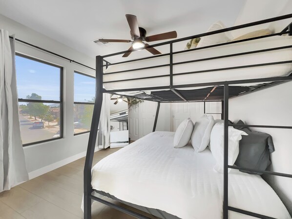 4 bedrooms, desk, iron/ironing board, free WiFi
