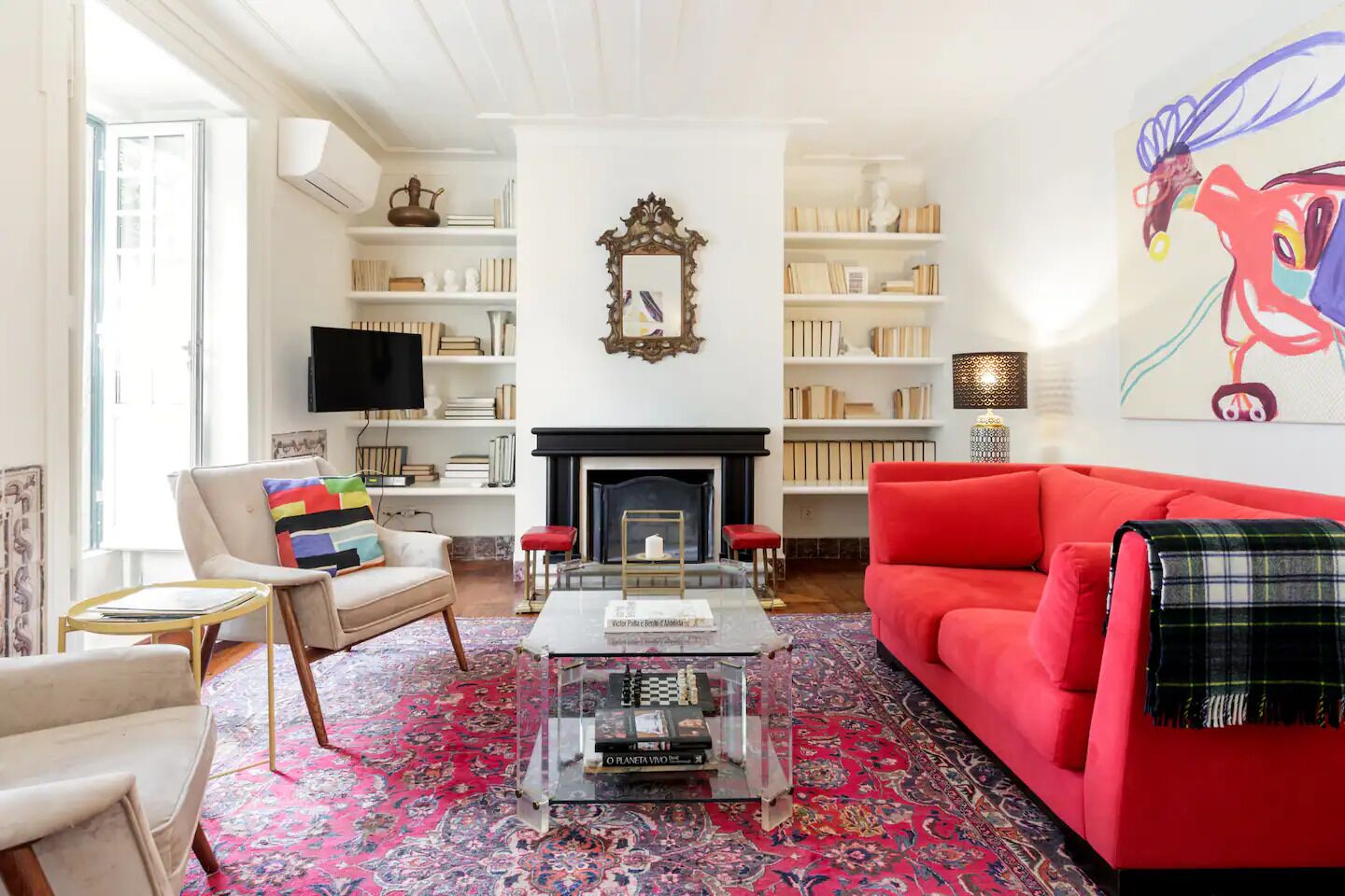 House | Living area | Flat-screen TV