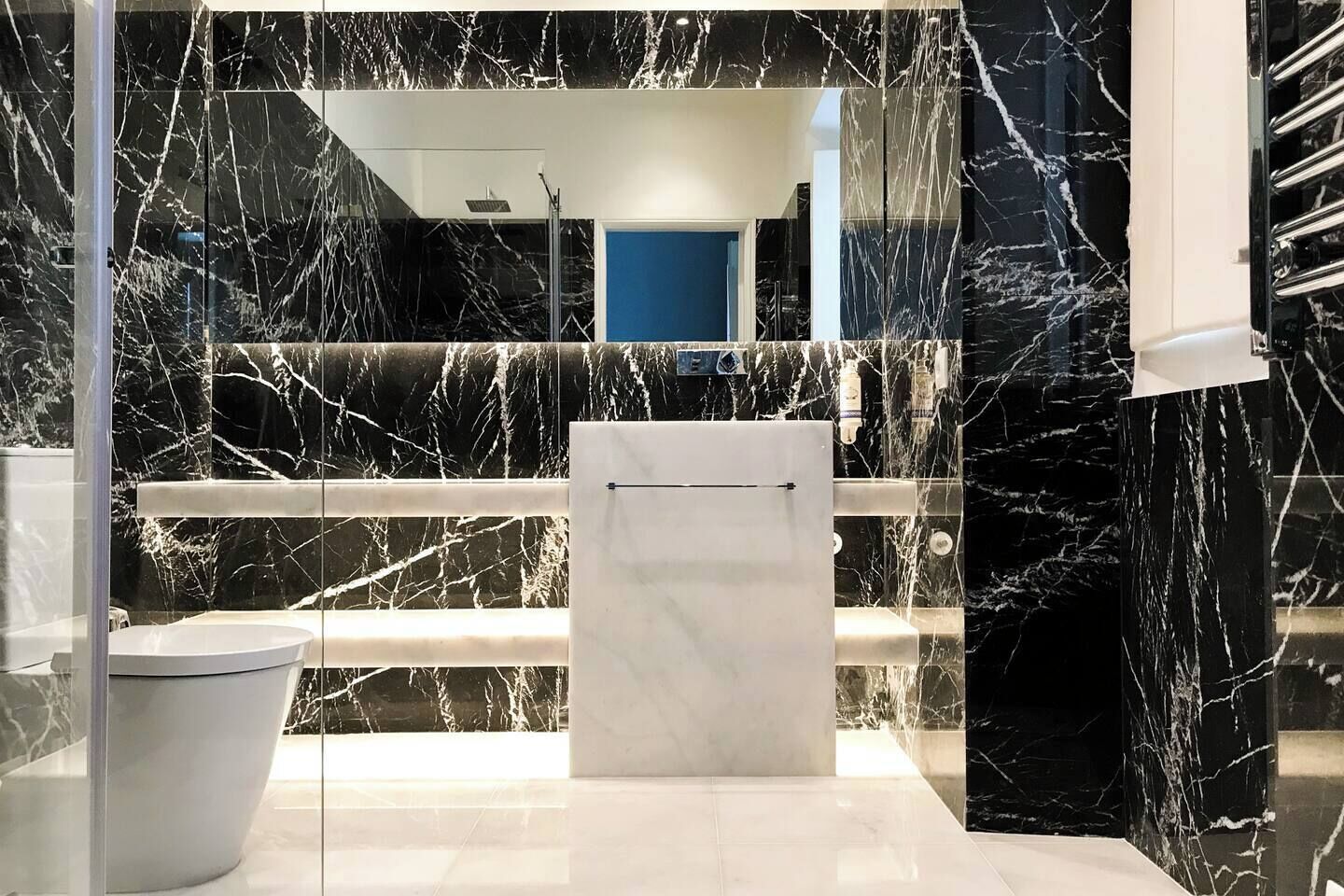 House | Bathroom